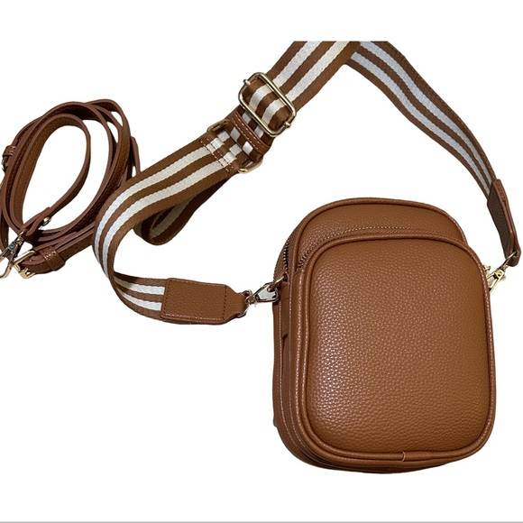 N W/DUST BAG. Mai-Lili-Josephine sold @ANTHROPOLOGY. Crossbody Bag, two straps. - Picture 10 of 14